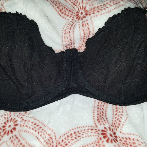 Bra - Picture 2 of 3